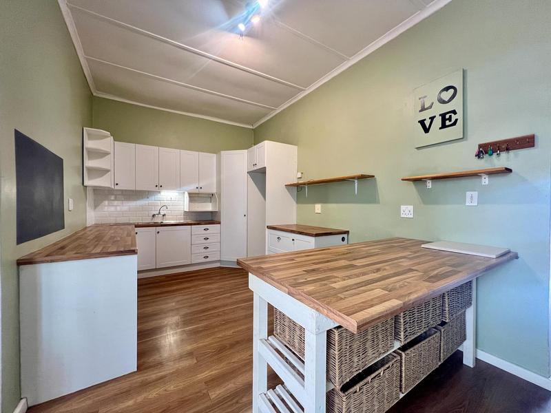 To Let 3 Bedroom Property for Rent in Claremont Western Cape